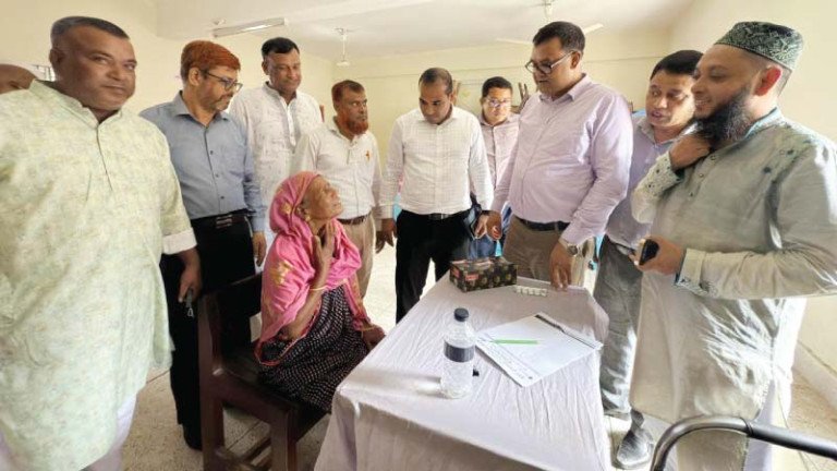 জুলাই পুনর্জাগরণ উদযাপন উপলক্ষে রাণীনগরে ফ্রি মেডিকেল ক্যাম্প অনুষ্ঠিত