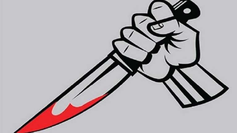 রাণীনগরে কিশোরীকে গলা কেটে হত্যার চেষ্টা যুবক আটক