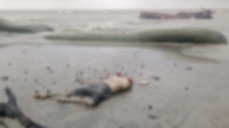 কুয়াকাটা সৈকতে ভেসে এলো ট্রলারসহ নিখোঁজ জেলের মরদেহ