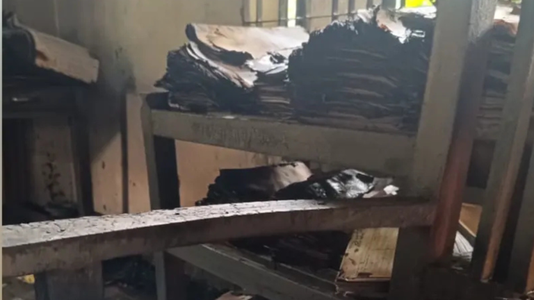 গ্রামীণ ব্যাংকে দুর্বৃত্তদের আগুন, পুড়ে গেছে গুরুত্বপূর্ণ নথি