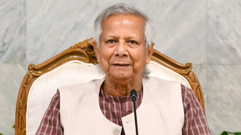 ভয়, সন্ত্রাস ও রক্ত ঝরিয়ে গণতন্ত্র থামানো যাবে না: বিজয় দিবসে প্রধান উপদেষ্টা