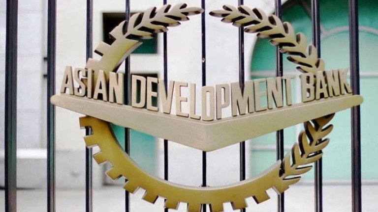 চলতি অর্থবছরে ৪% প্রবৃদ্ধির পূর্বাভাস এডিবির, কমবে মধ্যপ্রাচ্য সংঘাতের প্রভাব