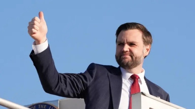 ইরানের সঙ্গে চুক্তি না হওয়ায় পাকিস্তান ছাড়লেন মার্কিন ভাইস প্রেসিডেন্ট জেডি ভ্যান্স