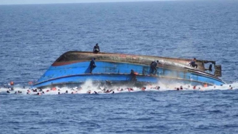 আন্দামান সাগরে ট্রলারডুবি, নারী-শিশুসহ নিখোঁজ ২৫০