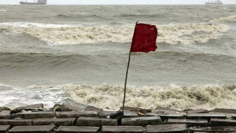 সমুদ্রবন্দরে ৩ নম্বর সতর্ক সংকেত, ১৩ জেলায় কালবৈশাখীর আশঙ্কা