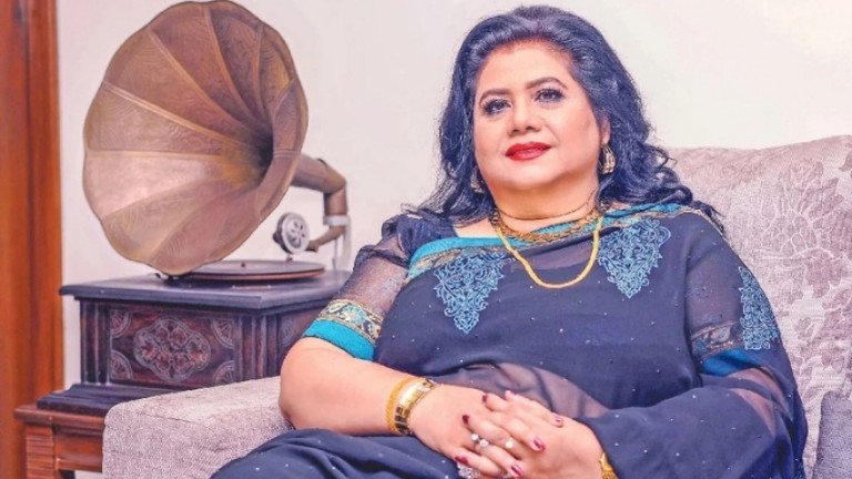 মৃত্যুর গুজব উড়িয়ে দিলেন রুনা লায়লা, বললেন ‘আমি সম্পূর্ণ সুস্থ’