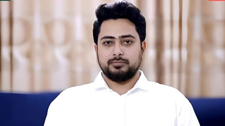 জুলাই সনদ ও সাংবিধানিক সংস্কারে সরকার ছলচাতুরী করছে: নাহিদ ইসলাম