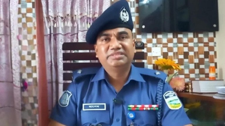 ‘পুলিশের চাকরি ওয়ান কাইন্ড অব বিজনেস’- অডিও ভাইরালের পর কলমাকান্দার ওসি প্রত্যাহার