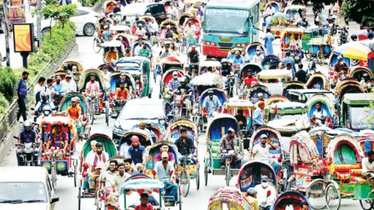 সৌরবিদ্যুতে চার্জ না দিলে মিলবে না ব্যাটারিচালিত রিকশার নিবন্ধন