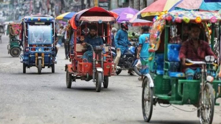 ব্যাটারিচালিত রিকশা চলাচলে দ্রুত নীতিমালা করবে সরকার