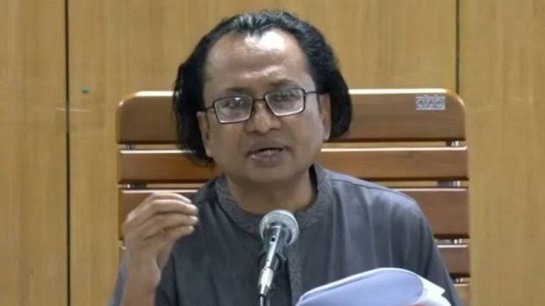 শেখ হাসিনা বাংলাদেশে আসবেন, তার জন্য মৃত্যুদণ্ড অপেক্ষা করছে: তথ্য উপদেষ্টা