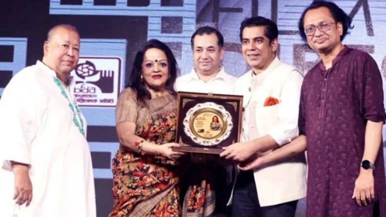 চলচ্চিত্র শিল্পের উন্নয়নে স্বল্প, মধ্য ও দীর্ঘমেয়াদি পরিকল্পনা নিচ্ছে সরকার