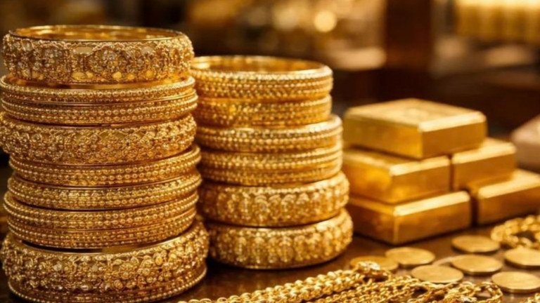 স্বর্ণের দাম আরও কমল