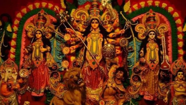 দুর্গাপূজায় টানা ৫ দিনের ছুটি