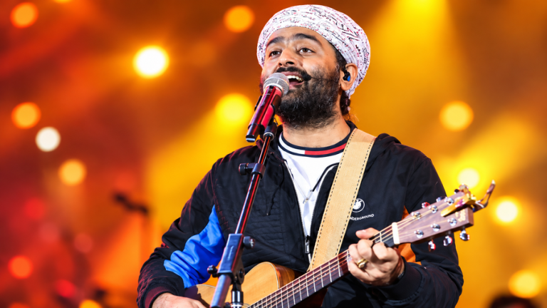 অবসর নয়, ২০২৭ এ স্টেডিয়াম মাতাবেন অরিজিৎ সিং